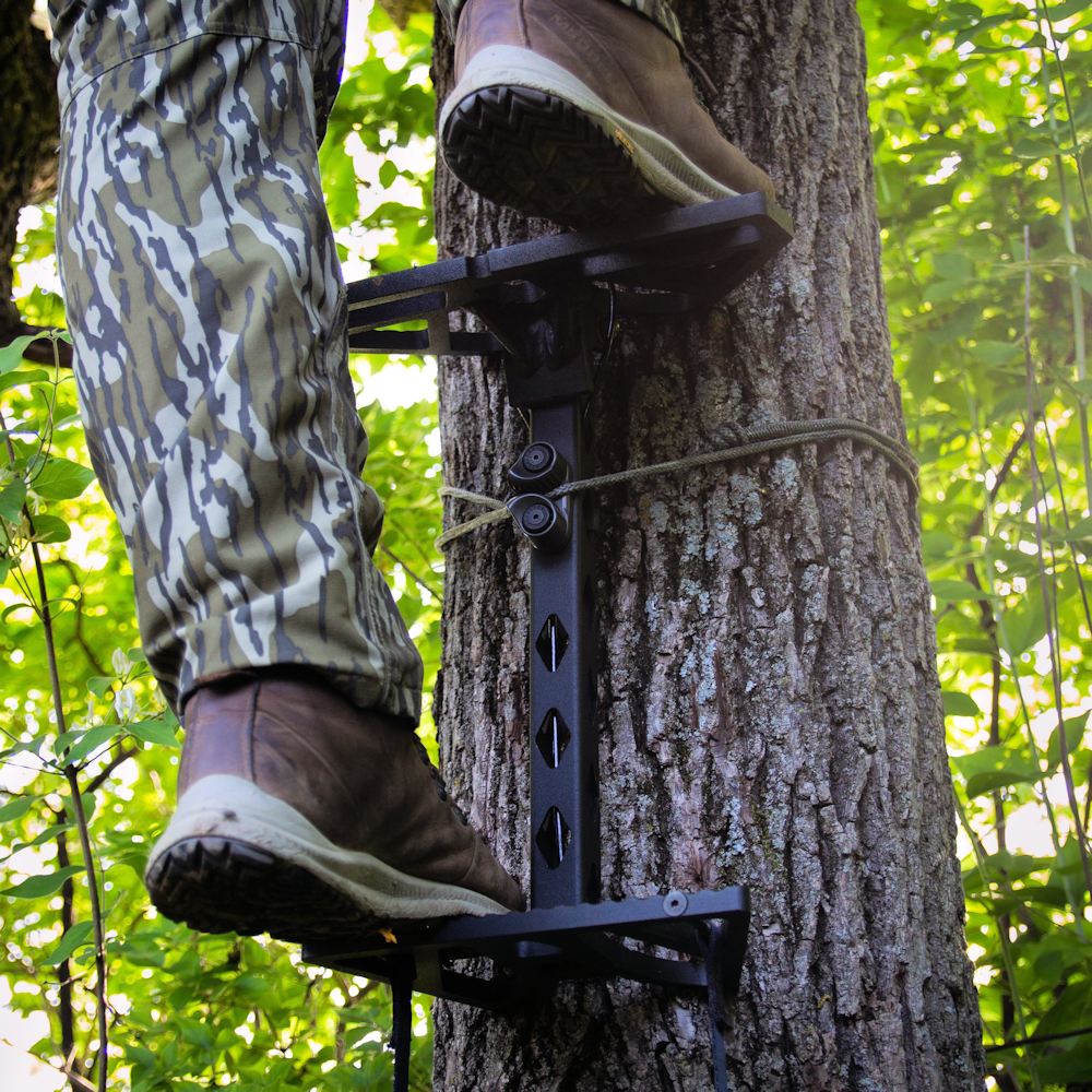 Climbing sticks store hunting